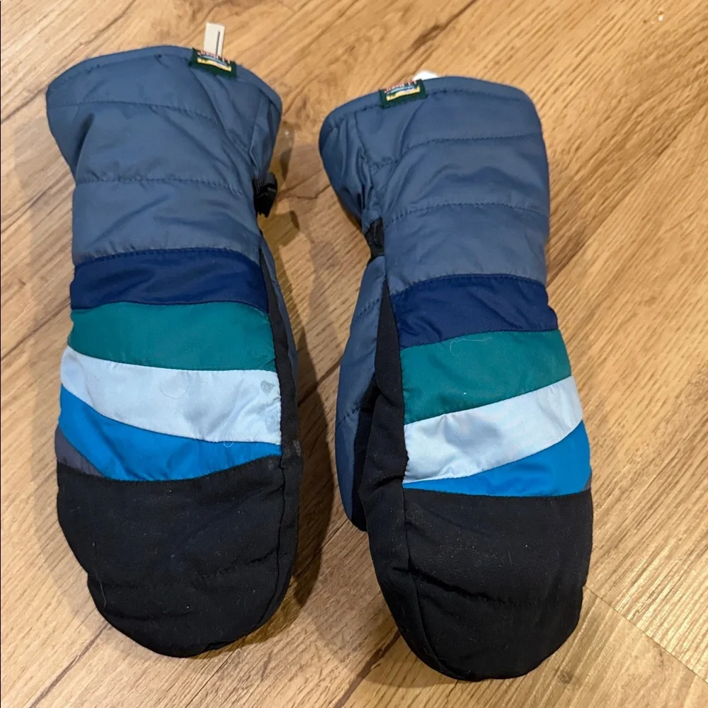 L.L. Bean Navy Blue Quilted Glove